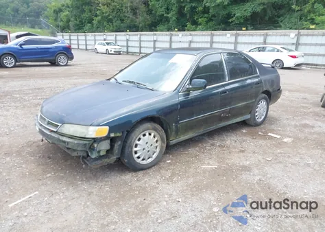 1996 Honda Accord Ex/Ex-R z USA, uszkodzony, nr VIN 1HGCD5559TA173583